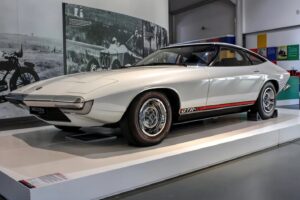 Alfa Romeo Giulia Sprint Speciale4